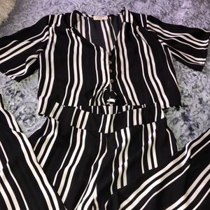 SPOILED Top and Matching wide leg ankle pant Small